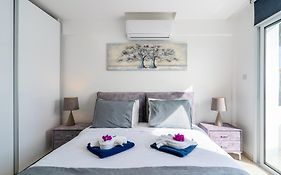 Pervolia Seaview Escape